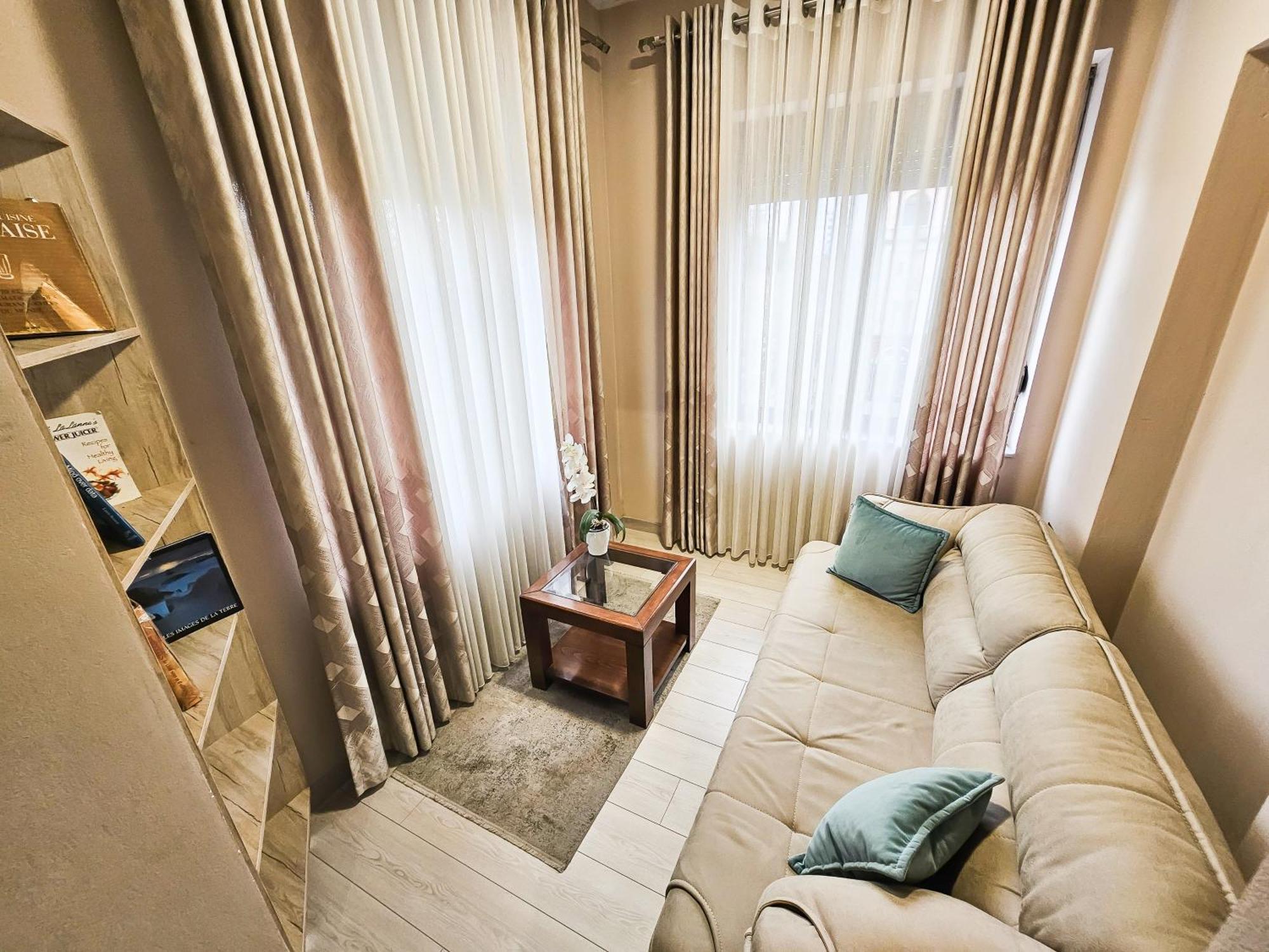 Sunflower Junior Suite Tirana Exteriör bild